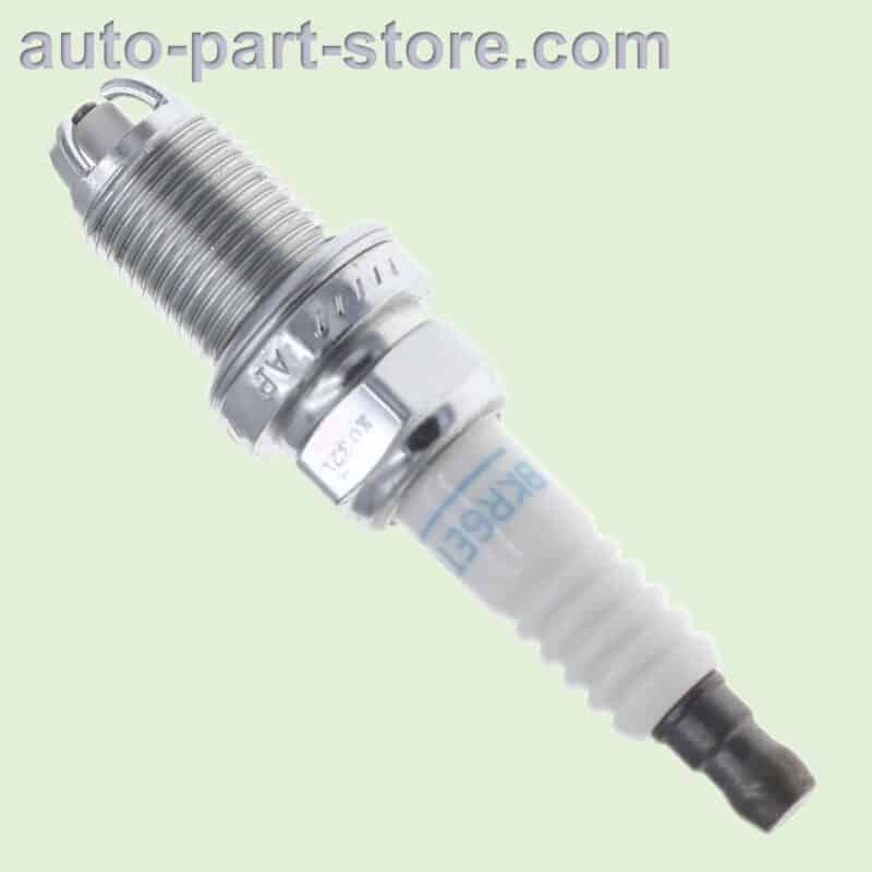 MN119942 spark plugs